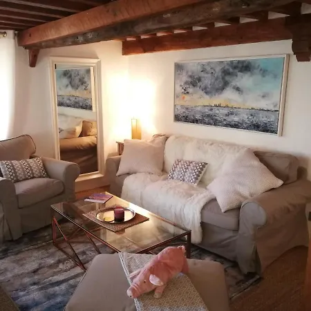 Duplex Apartment *